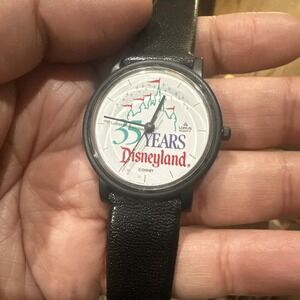 Working Vintage Disney 35 Years Disneyland  Lorus Watch 34mm Mint Condition 7.5"